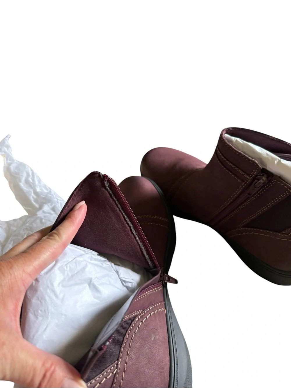 Clark’s NIB Leather Ankle Boots, Carleigh style, wine color, size 9